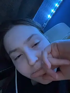 Snapshot of charmingggirl chatting on March 2026 08:31:01 PM charmingggirl online show from March 2026 08:31:01 PM