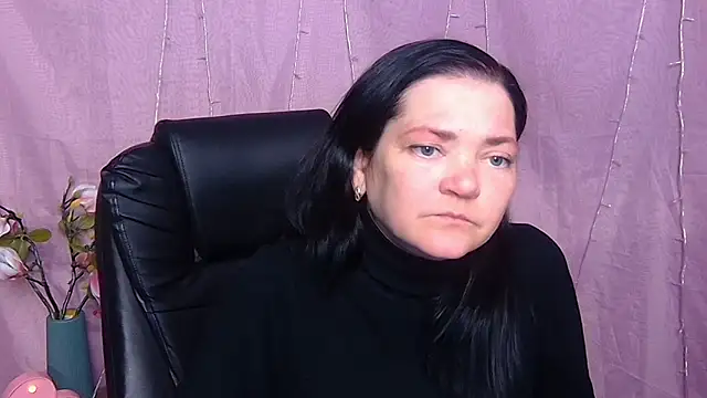 LauraFinn online show from March 2026 09:35:01 AM