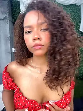 CurlyOopsieXXX online show from July 2026 09:32:02 PM