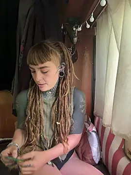 HornyHippy1 online show from May 2026 11:05:02 AM
