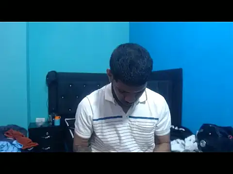 Snapshot of millerthh chatting on April 2026 12:28:01 AM millerthh online show from April 2026 12:28:01 AM