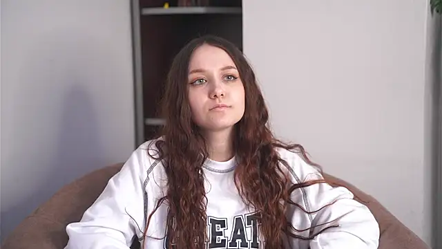 Snapshot of LonnaPariser chatting on March 2026 11:14:01 AM LonnaPariser online show from March 2026 11:14:01 AM