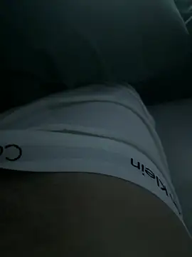 zoladj online show from April 2026 10:14:02 PM