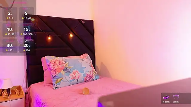 QuickHookupp online show from June 2026 03:04:01 AM