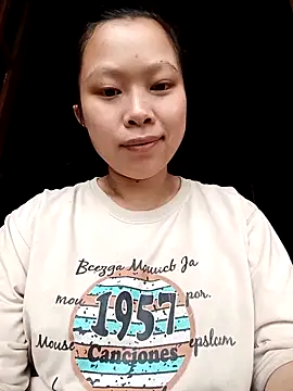 Snapshot of Panda_cutee chatting on May 2026 12:16:01 AM Panda cutee online show from May 2026 12:16:01 AM