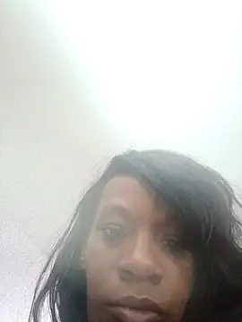 Snapshot of LilBitFineAzz chatting on March 2026 11:04:01 AM LilBitFineAzz online show from March 2026 11:04:01 AM