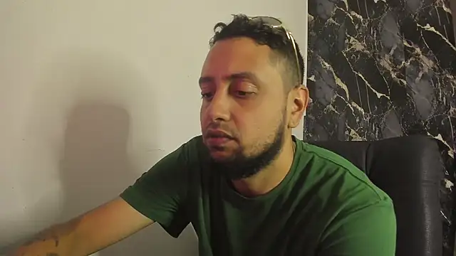 Snapshot of Santi_rogue chatting on March 2026 01:03:01 PM Santi rogue online show from March 2026 01:03:01 PM