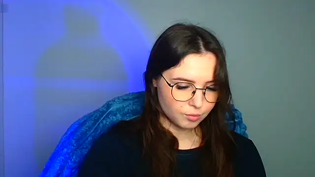 Nika nik a online show from April 2026 11:33:02 AM