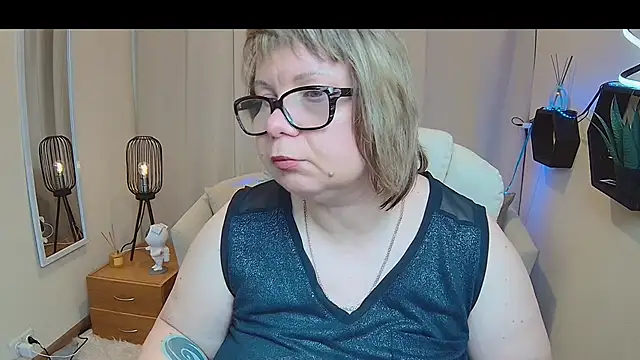 BonnnyBoobsy online show from May 2026 12:23:02 PM