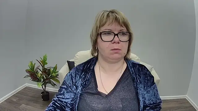 BonnnyBoobsy online show from July 2026 02:42:02 AM
