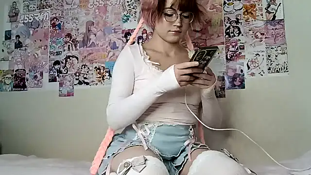 Snapshot of Kaehatsu chatting on March 2026 09:43:01 AM Kaehatsu online show from March 2026 09:43:01 AM