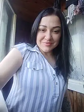 Elsie-Nora online show from June 2026 04:44:01 AM