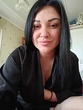 Elsie-Nora online show from July 2026 06:05:01 AM