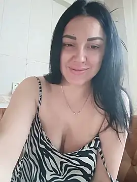 Elsie-Nora online show from July 2026 05:34:01 AM