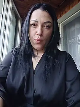 Elsie-Nora online show from July 2026 05:22:01 AM