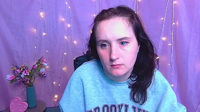 AmeliaSt0ne online show from March 2026 07:03:02 AM