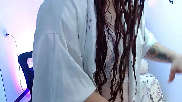 Luna cur online show from March 2026 12:44:01 PM