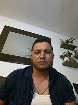 Snapshot of HOTB0Y18 chatting on April 2026 07:30:02 AM HOTB0Y18 online show from April 2026 07:30:02 AM