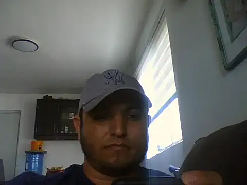 Snapshot of HOTB0Y18 chatting on April 2026 06:21:02 PM HOTB0Y18 online show from April 2026 06:21:02 PM