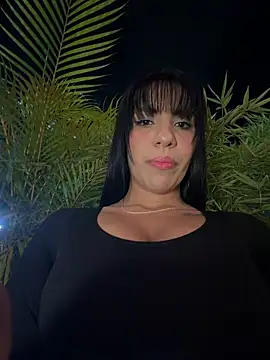 MonserratJons01 online show from May 2026 12:27:01 AM