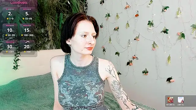 Snapshot of Kira__Cutie chatting on June 2026 08:51:01 PM Kira Cutie online show from June 2026 08:51:01 PM
