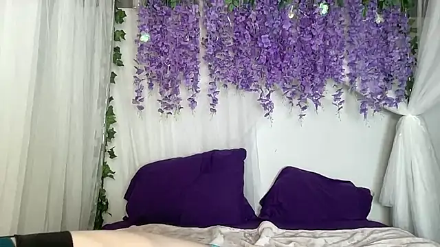 ElfGirlAna online show from June 2026 02:49:02 PM