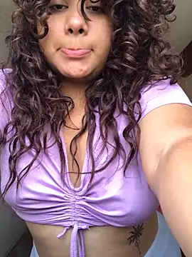 Snapshot of camilavixen20 chatting on April 2026 05:57:01 PM camilavixen20 online show from April 2026 05:57:01 PM