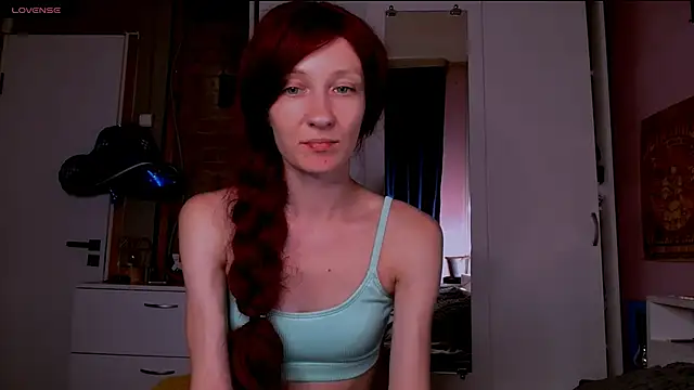bzzz bzzz online show from June 2026 09:46:01 PM