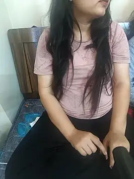 neelam rawat online show from May 2026 06:42:02 AM