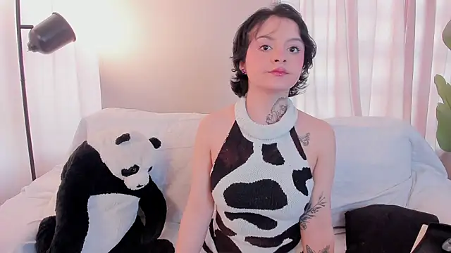  EmilyRouge  online show from July 2026 08:58:01 PM