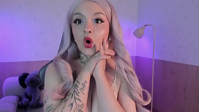  EmilyRouge  online show from July 2026 10:28:02 PM