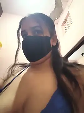 REENA-STRIP online show from May 2026 07:23:02 PM