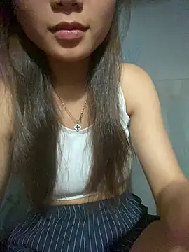 Emmi cute9x online show from July 2026 11:40:02 PM