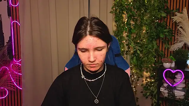 Snapshot of CarmenPhillips chatting on March 2026 06:17:02 AM CarmenPhillips online show from March 2026 06:17:02 AM