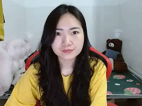 Snapshot of Olivia_cute68 chatting on April 2026 03:15:02 AM Olivia cute68 online show from April 2026 03:15:02 AM