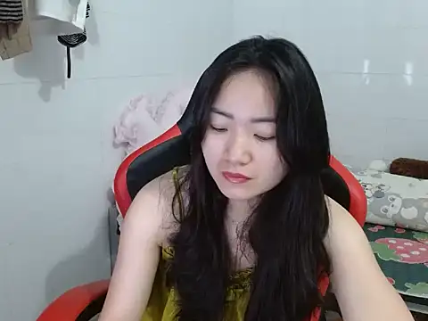 Snapshot of Olivia_cute68 chatting on April 2026 08:13:01 AM Olivia cute68 online show from April 2026 08:13:01 AM