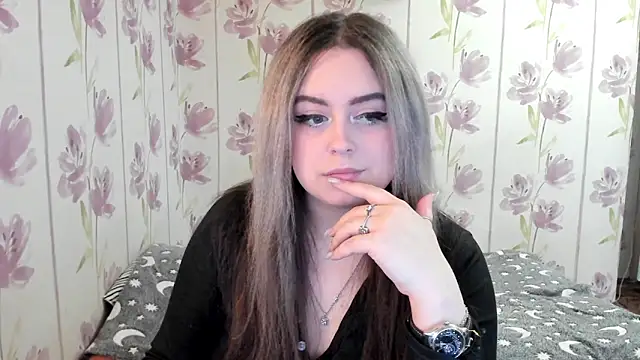 Agathameoww online show from April 2026 03:06:01 PM
