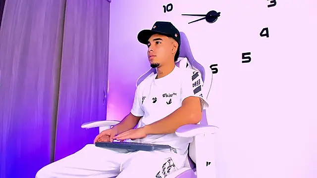 victor ospina online show from March 2026 01:00:01 PM