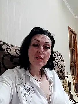 HelgaDennis online show from May 2026 06:13:02 PM