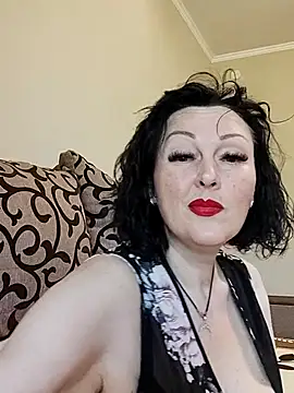 HelgaDennis online show from June 2026 07:03:01 AM