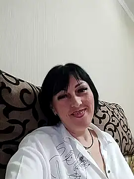 HelgaDennis online show from July 2026 06:10:01 PM