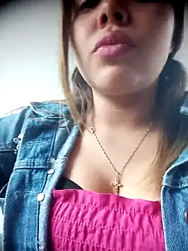 Snapshot of Yelii_ chatting on May 2026 05:54:02 PM Yelii online show from May 2026 05:54:02 PM