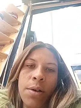 alanna6950 online show from May 2026 04:14:02 PM