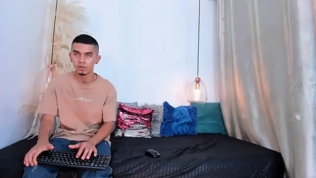 your d0ll1 online show from May 2026 11:59:01 AM
