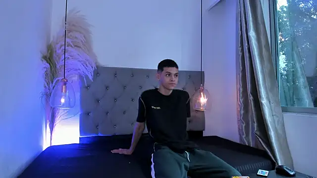 your d0ll1 online show from July 2026 12:32:02 PM