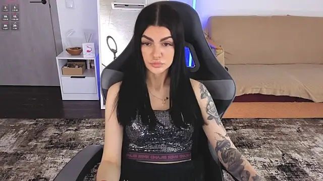 Snapshot of AnacondaOnn chatting on April 2026 07:53:01 AM AnacondaOnn online show from April 2026 07:53:01 AM