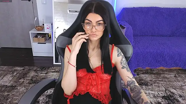 Snapshot of AnacondaOnn chatting on April 2026 07:40:01 AM AnacondaOnn online show from April 2026 07:40:01 AM