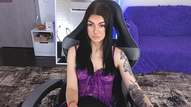 Snapshot of AnacondaOnn chatting on April 2026 07:09:01 AM AnacondaOnn online show from April 2026 07:09:01 AM