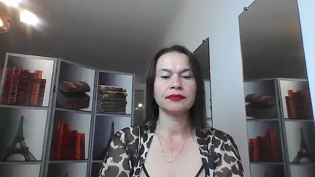Selena Moo online show from July 2026 08:28:02 AM