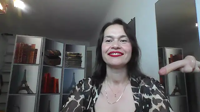 Selena Moo online show from July 2026 11:17:02 AM